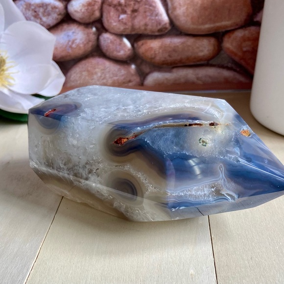 Large Double Terminated Agate Point with Druzy Pocket - Picture 5 of 8